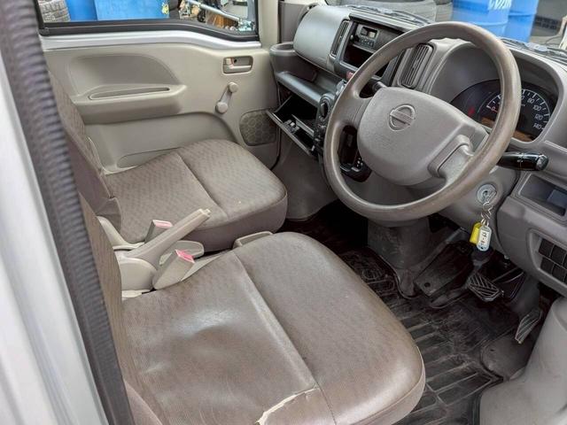 ＮＶ１００クリッパーバン ＤＸ　車検令和９年８月　５ＡＧＳ車　ハイルーフ　ＥＴＣ　集中ドアロック　両側スライドドア　運転席助手席エアバック（9枚目）
