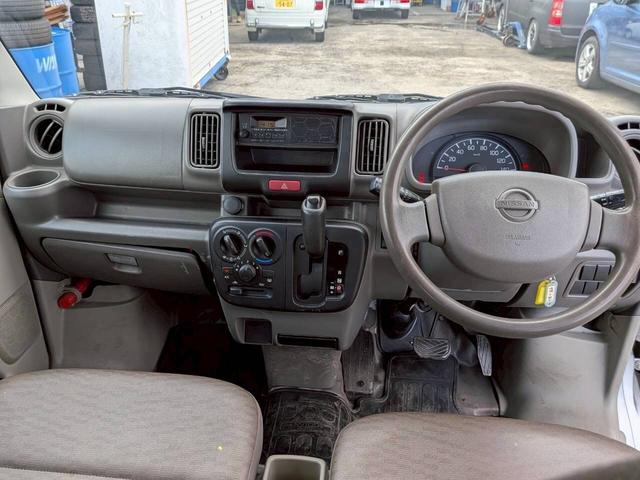 ＮＶ１００クリッパーバン ＤＸ　車検令和９年８月　５ＡＧＳ車　ハイルーフ　ＥＴＣ　集中ドアロック　両側スライドドア　運転席助手席エアバック（12枚目）