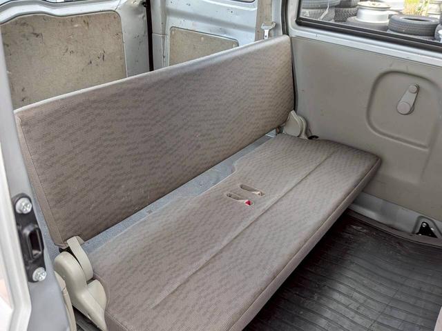 ＮＶ１００クリッパーバン ＤＸ　車検令和９年８月　５ＡＧＳ車　ハイルーフ　ＥＴＣ　集中ドアロック　両側スライドドア　運転席助手席エアバック（13枚目）