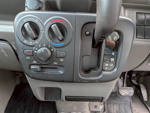 ＮＶ１００クリッパーバン ＤＸ　車検令和９年８月　５ＡＧＳ車　ハイルーフ　ＥＴＣ　集中ドアロック　両側スライドドア　運転席助手席エアバック（24枚目）