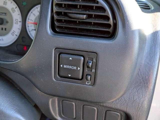 ミラ ＣＸ　５速マニュアル・ローダウン・タイミングベルト交換済・キーレスえとりー・パワステ・電納格納ミラー・社外ｍｏｍｏハンドル・ＥＴＣ（7枚目）
