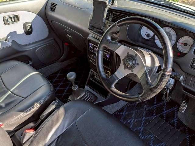 ミラ ＣＸ　５速マニュアル・ローダウン・タイミングベルト交換済・キーレスえとりー・パワステ・電納格納ミラー・社外ｍｏｍｏハンドル・ＥＴＣ（11枚目）