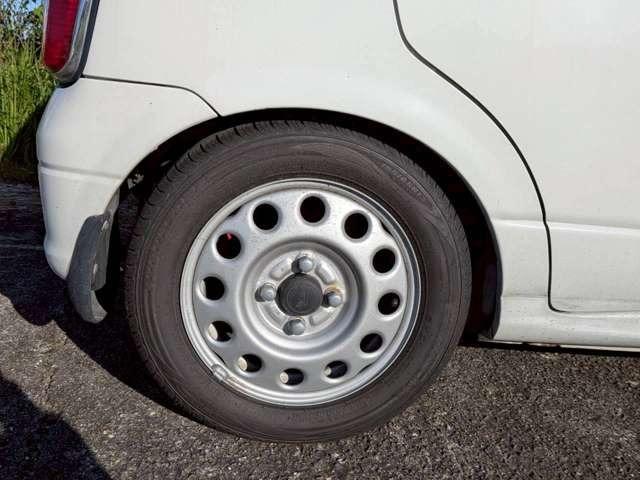 ミラ ＣＸ　５速マニュアル・ローダウン・タイミングベルト交換済・キーレスえとりー・パワステ・電納格納ミラー・社外ｍｏｍｏハンドル・ＥＴＣ（20枚目）