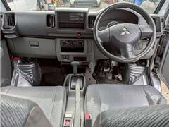 運転者にとっては日々使用することとなる運転席です。運転席が快適だと運転に集中することができますね。 2