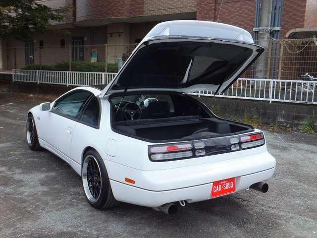 NISSAN FAIRLADY Z 300ZX TWIN TURBO | 1998 | PEARL WHITE NISSAN FAIRLADY Z 300ZX TWIN TURBO | 1998 | PEARL WHITE