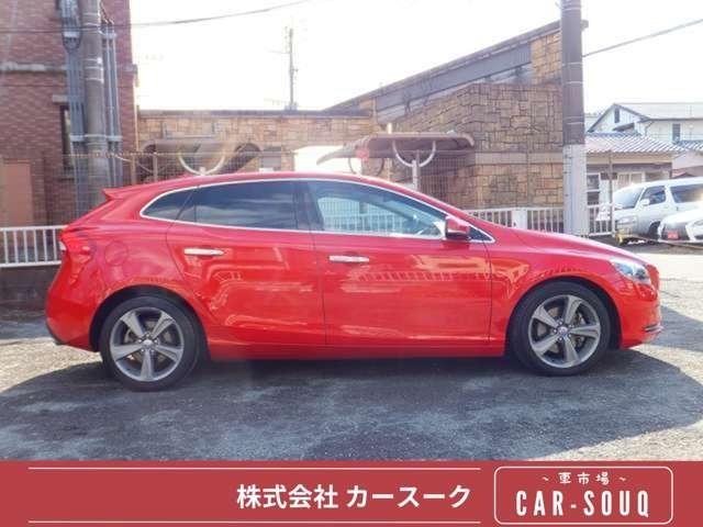 Ｖ４０ Ｔ４　ディーラー車・純正ナビ地デジ・Ｂｌｕｅｔｏｏｔｈ・バックモニター・黒革パワーシート・シートヒーター・スマートキー・プッシュスタート・オートクルーズ・ＥＴＣ・社外レーダー・ＨＩＤライト・純正１７ＡＷ（9枚目）