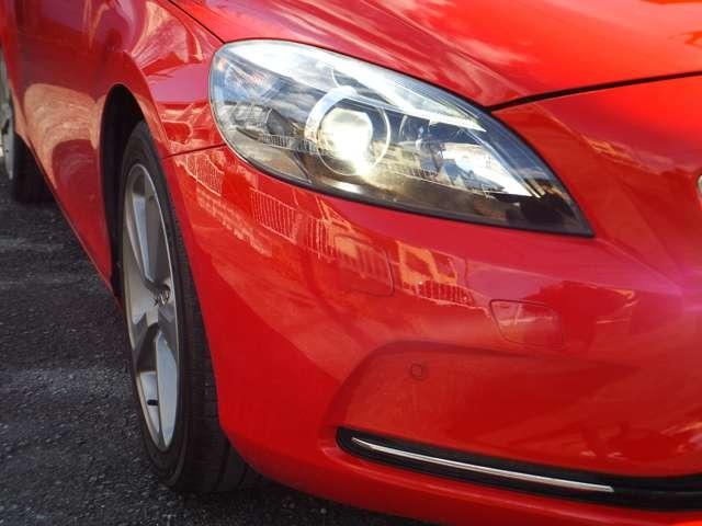 Ｖ４０ Ｔ４　ディーラー車・純正ナビ地デジ・Ｂｌｕｅｔｏｏｔｈ・バックモニター・黒革パワーシート・シートヒーター・スマートキー・プッシュスタート・オートクルーズ・ＥＴＣ・社外レーダー・ＨＩＤライト・純正１７ＡＷ（17枚目）