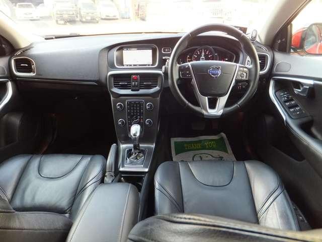 Ｖ４０ Ｔ４　ディーラー車・純正ナビ地デジ・Ｂｌｕｅｔｏｏｔｈ・バックモニター・黒革パワーシート・シートヒーター・スマートキー・プッシュスタート・オートクルーズ・ＥＴＣ・社外レーダー・ＨＩＤライト・純正１７ＡＷ（19枚目）