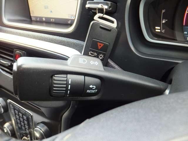 Ｖ４０ Ｔ４　ディーラー車・純正ナビ地デジ・Ｂｌｕｅｔｏｏｔｈ・バックモニター・黒革パワーシート・シートヒーター・スマートキー・プッシュスタート・オートクルーズ・ＥＴＣ・社外レーダー・ＨＩＤライト・純正１７ＡＷ（49枚目）