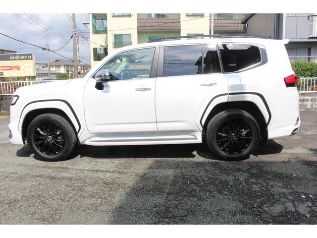 ランドクルーザー 4WD モデリスタエアロ リアスポイラー リアエンタ 寒冷地 サンルーフ クールボックス 電動デフロック セーフティセンス 前後ドラレコ 空気圧警報 ルーフレール グリル ホイールブラックアウト(11枚目)