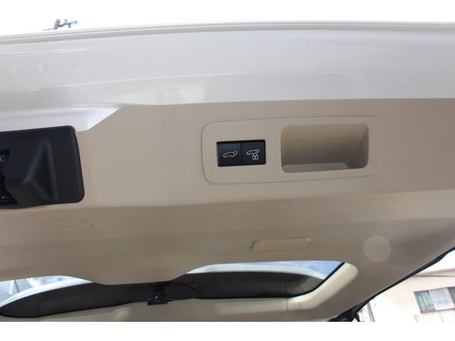 ランドクルーザー 4WD モデリスタエアロ リアスポイラー リアエンタ 寒冷地 サンルーフ クールボックス 電動デフロック セーフティセンス 前後ドラレコ 空気圧警報 ルーフレール グリル ホイールブラックアウト(54枚目)