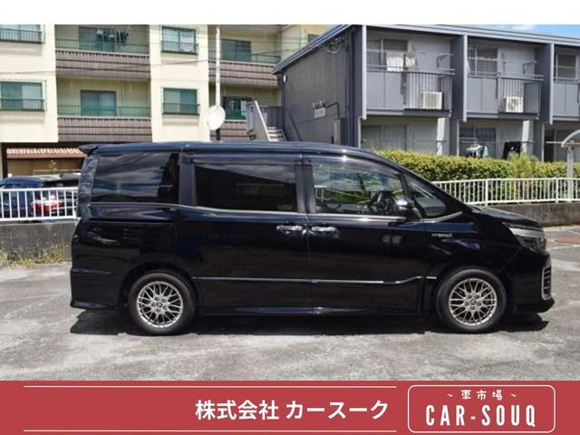 ヴォクシー ハイブリッドＺＳ　煌ＩＩ　アルパインナビ地デジ＆リアプリップダウンモニター・両側電動スライドドア・レーダー付ミラー・ドラレコ・デュアルオートＡＣ・純正１６ＡＷ・ＬＥＤライト・フォグ・トヨタセーフティセンス（8枚目）