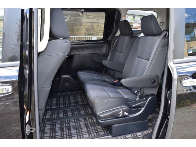 ヴォクシー ハイブリッドＺＳ　煌ＩＩ　アルパインナビ地デジ＆リアプリップダウンモニター・両側電動スライドドア・レーダー付ミラー・ドラレコ・デュアルオートＡＣ・純正１６ＡＷ・ＬＥＤライト・フォグ・トヨタセーフティセンス（29枚目）