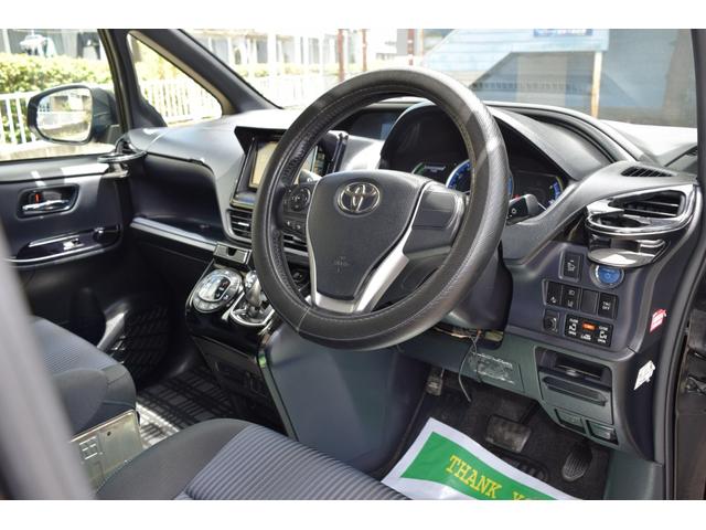 ヴォクシー ハイブリッドＺＳ　煌ＩＩ　アルパインナビ地デジ＆リアプリップダウンモニター・両側電動スライドドア・レーダー付ミラー・ドラレコ・デュアルオートＡＣ・純正１６ＡＷ・ＬＥＤライト・フォグ・トヨタセーフティセンス（52枚目）