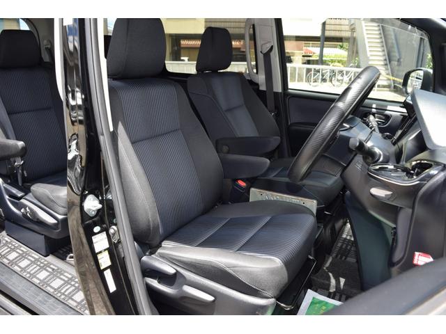 ヴォクシー ハイブリッドＺＳ　煌ＩＩ　アルパインナビ地デジ＆リアプリップダウンモニター・両側電動スライドドア・レーダー付ミラー・ドラレコ・デュアルオートＡＣ・純正１６ＡＷ・ＬＥＤライト・フォグ・トヨタセーフティセンス（53枚目）