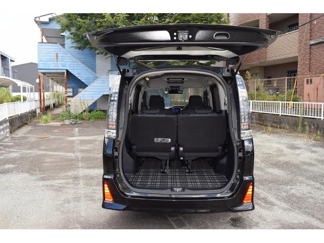 ヴォクシー ハイブリッドＺＳ　煌ＩＩ　アルパインナビ地デジ＆リアプリップダウンモニター・両側電動スライドドア・レーダー付ミラー・ドラレコ・デュアルオートＡＣ・純正１６ＡＷ・ＬＥＤライト・フォグ・トヨタセーフティセンス（58枚目）