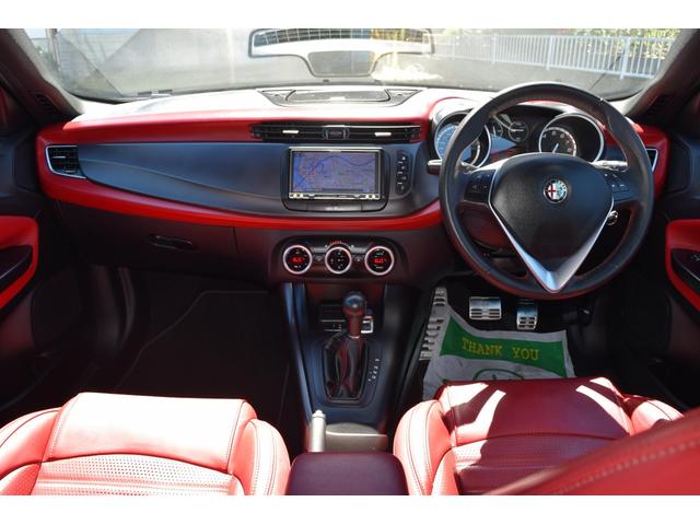 ジュリエッタ スポルティーバ ディーラー車・赤革パワーシート/シートヒーター・社外ナビ地デジ/BT接続可・ETC・パドルシフト・オートライト・デュアルオートAC・純正18インチAW・ディスチャージライト・フォグ(12枚目)