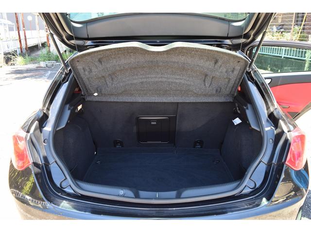 ジュリエッタ スポルティーバ ディーラー車・赤革パワーシート/シートヒーター・社外ナビ地デジ/BT接続可・ETC・パドルシフト・オートライト・デュアルオートAC・純正18インチAW・ディスチャージライト・フォグ(31枚目)