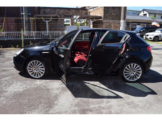 ジュリエッタ スポルティーバ ディーラー車・赤革パワーシート/シートヒーター・社外ナビ地デジ/BT接続可・ETC・パドルシフト・オートライト・デュアルオートAC・純正18インチAW・ディスチャージライト・フォグ(32枚目)