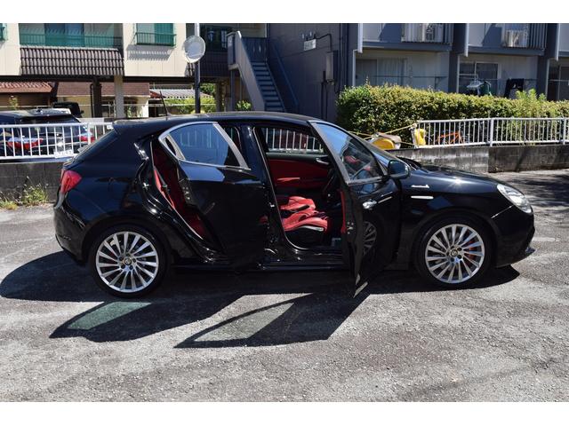 ジュリエッタ スポルティーバ ディーラー車・赤革パワーシート/シートヒーター・社外ナビ地デジ/BT接続可・ETC・パドルシフト・オートライト・デュアルオートAC・純正18インチAW・ディスチャージライト・フォグ(33枚目)