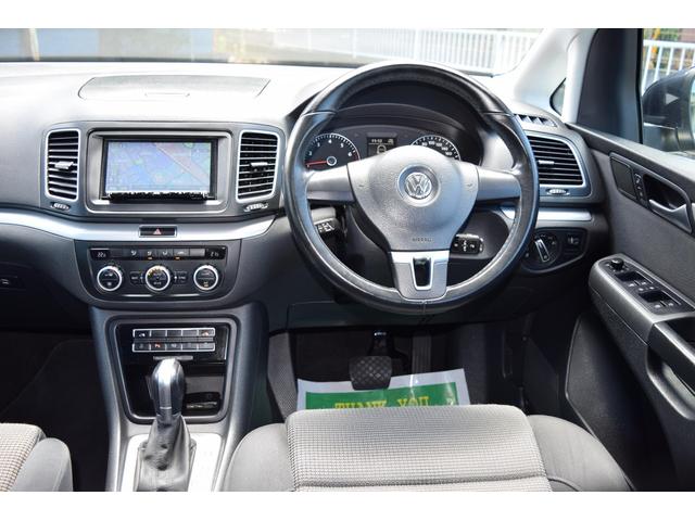 シャラン ＴＳＩ　ハイラインブルーモーションテクノロジー　社外ナビ地デジ／ＢＴ／ＤＶＤ／バックモニター・両側電動スライドドア・障害物センサー・オートクルーズ・ＥＴＣ・ルーフレール・ＨＩＤライト・フォグ・純正１６インチＡＷ・オートライト・デュアルＡＡＣ（45枚目）