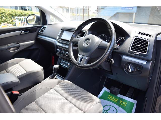 シャラン ＴＳＩ　ハイラインブルーモーションテクノロジー　社外ナビ地デジ／ＢＴ／ＤＶＤ／バックモニター・両側電動スライドドア・障害物センサー・オートクルーズ・ＥＴＣ・ルーフレール・ＨＩＤライト・フォグ・純正１６インチＡＷ・オートライト・デュアルＡＡＣ（53枚目）