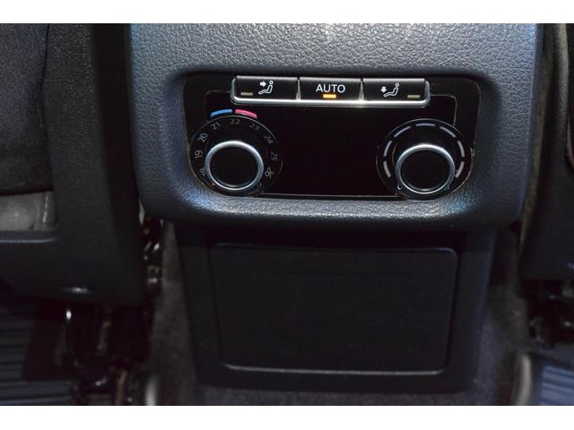 シャラン ＴＳＩ　ハイラインブルーモーションテクノロジー　社外ナビ地デジ／ＢＴ／ＤＶＤ／バックモニター・両側電動スライドドア・障害物センサー・オートクルーズ・ＥＴＣ・ルーフレール・ＨＩＤライト・フォグ・純正１６インチＡＷ・オートライト・デュアルＡＡＣ（59枚目）