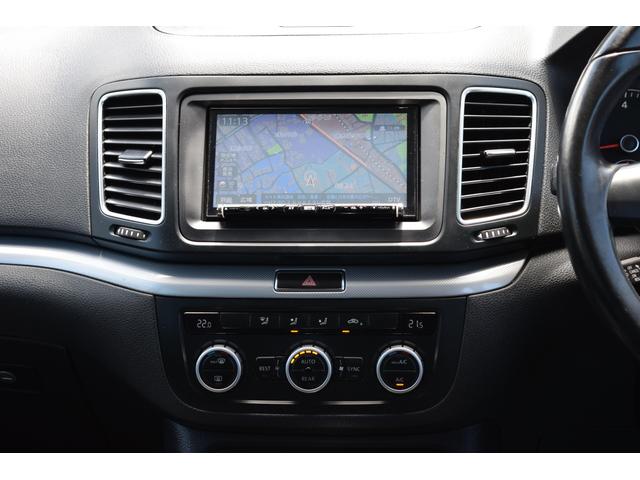 シャラン ＴＳＩ　ハイラインブルーモーションテクノロジー　社外ナビ地デジ／ＢＴ／ＤＶＤ／バックモニター・両側電動スライドドア・障害物センサー・オートクルーズ・ＥＴＣ・ルーフレール・ＨＩＤライト・フォグ・純正１６インチＡＷ・オートライト・デュアルＡＡＣ（63枚目）