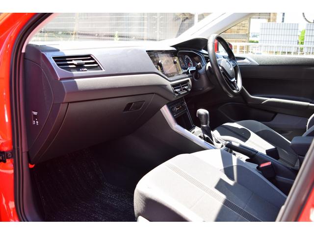 ポロ TSIハイライン 純正ナビ/バックモニター/パーキングアシスト・クルコン・パドルシフト・プッシュスタート・ETC・デュアルオートAC・革巻ステアリング・純正16AW・ウインカーミラー(21枚目)