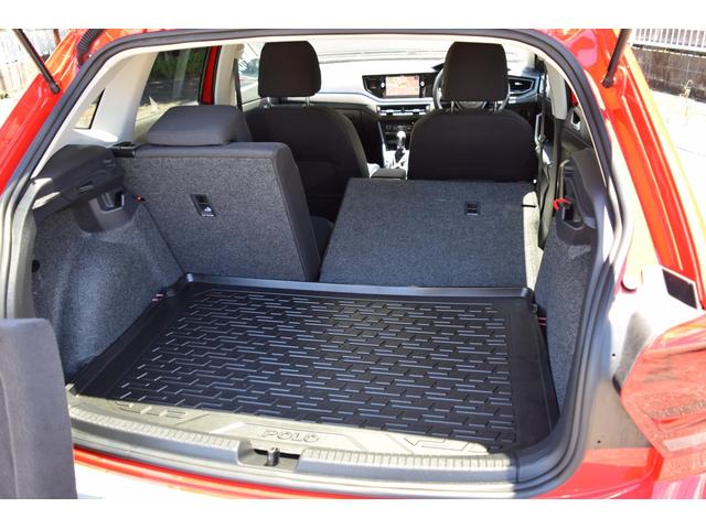 ポロ TSIハイライン 純正ナビ/バックモニター/パーキングアシスト・クルコン・パドルシフト・プッシュスタート・ETC・デュアルオートAC・革巻ステアリング・純正16AW・ウインカーミラー(28枚目)