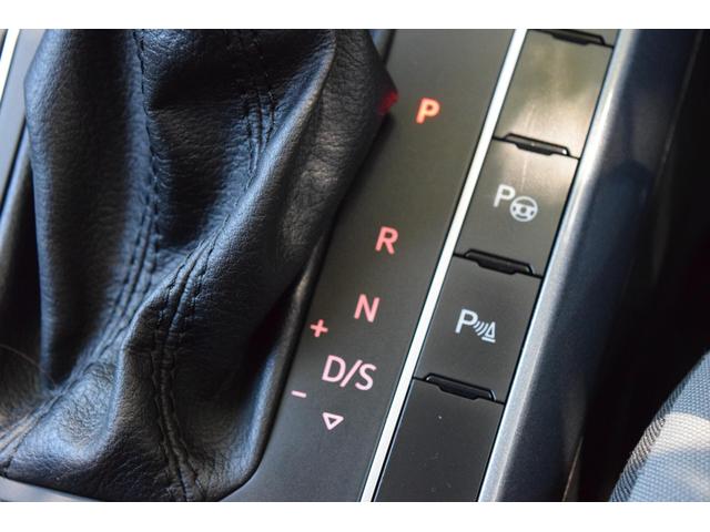 ポロ TSIハイライン 純正ナビ/バックモニター/パーキングアシスト・クルコン・パドルシフト・プッシュスタート・ETC・デュアルオートAC・革巻ステアリング・純正16AW・ウインカーミラー(51枚目)