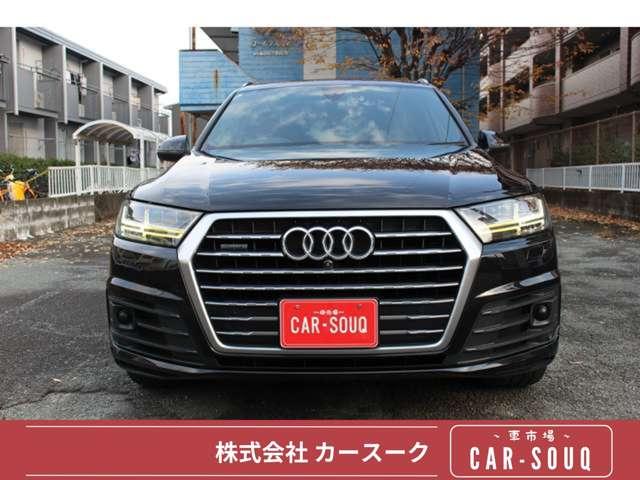 Q7 2.0TFSIクワトロ Sラインパッケージ 4WD 7人乗 リアモニター マトリクスヘッドライト 黒革Sラインパワーシート ガラススライディングルーフ パワーゲート 全周囲カメラ 全席シートヒーター ドラレコ ETC スマートキー2個 保証付(5枚目)