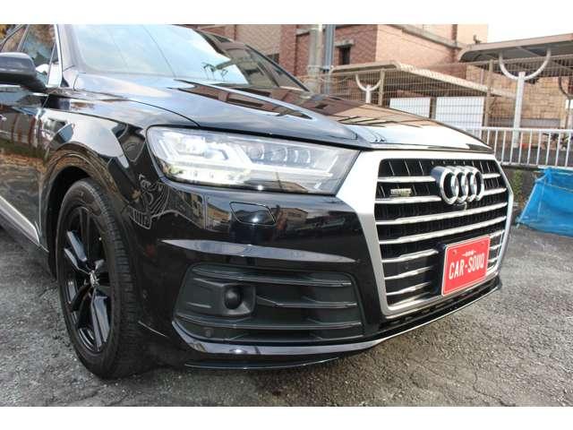 Q7 2.0TFSIクワトロ Sラインパッケージ 4WD 7人乗 リアモニター マトリクスヘッドライト 黒革Sラインパワーシート ガラススライディングルーフ パワーゲート 全周囲カメラ 全席シートヒーター ドラレコ ETC スマートキー2個 保証付(12枚目)