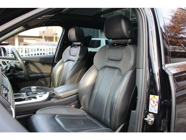 Q7 2.0TFSIクワトロ Sラインパッケージ 4WD 7人乗 リアモニター マトリクスヘッドライト 黒革Sラインパワーシート ガラススライディングルーフ パワーゲート 全周囲カメラ 全席シートヒーター ドラレコ ETC スマートキー2個 保証付(24枚目)