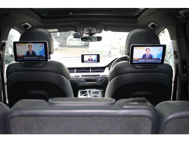 Q7 2.0TFSIクワトロ Sラインパッケージ 4WD 7人乗 リアモニター マトリクスヘッドライト 黒革Sラインパワーシート ガラススライディングルーフ パワーゲート 全周囲カメラ 全席シートヒーター ドラレコ ETC スマートキー2個 保証付(31枚目)