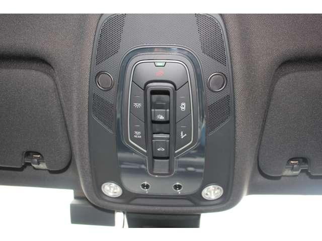 Q7 2.0TFSIクワトロ Sラインパッケージ 4WD 7人乗 リアモニター マトリクスヘッドライト 黒革Sラインパワーシート ガラススライディングルーフ パワーゲート 全周囲カメラ 全席シートヒーター ドラレコ ETC スマートキー2個 保証付(46枚目)