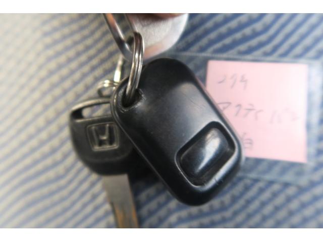 アクティバン ＳＤＸ　エアコン　パワーステアリング　運転席・助手席エアバッグ　ラジオ　キーレス　ライトレベル調節　リアスモークガラス　５速マニュアル車　両側スライドドア（28枚目）