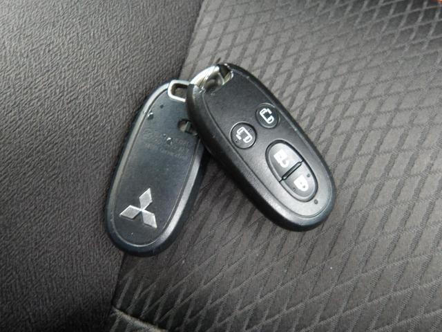 デリカＤ：２ Ｓ　両側電動スライドドア　スマートキー　プッシュスタート　ＣＤ　ＥＴＣ　電動格納ミラー　純正１４インチアルミホイール　オートエアコン（32枚目）