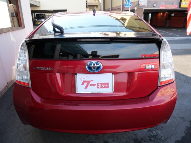 プリウス Ｓ　スマートキー　プッシュスタート　ナビ　ＴＶ　ＥＴＣ　オートエアコン　記録簿　電動格納ミラー　パワーウィンドウ　パワーステアリング（6枚目）