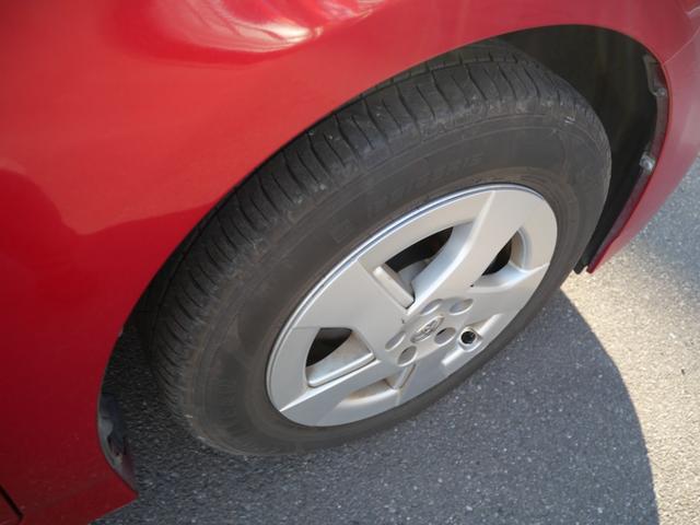 プリウス Ｓ　スマートキー　プッシュスタート　ナビ　ＴＶ　ＥＴＣ　オートエアコン　記録簿　電動格納ミラー　パワーウィンドウ　パワーステアリング（10枚目）