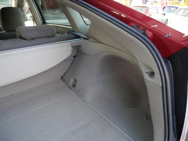 プリウス Ｓ　スマートキー　プッシュスタート　ナビ　ＴＶ　ＥＴＣ　オートエアコン　記録簿　電動格納ミラー　パワーウィンドウ　パワーステアリング（23枚目）