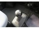 ＳＤＸ　エアコン　パワーステアリング　Ｗエアバッグ　ラジオ　キーレス　ライトレベル調節　リアスモークガラス　５速マニュアル車（26枚目）