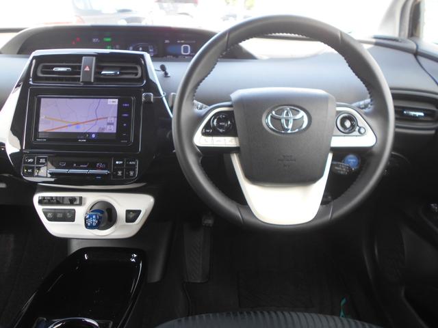 プリウス Ｓセーフティプラス　禁煙車　ワンオナ　バックカメラ　ＥＴＣ　社外ナビ　フルセグＴＶ　ＢＴ　Ｆランプ　オートライト　オートマチックハイビーム　オートクルーズコントロール　オートワイパー　レーンキープアシスト　障害物センサー（7枚目）