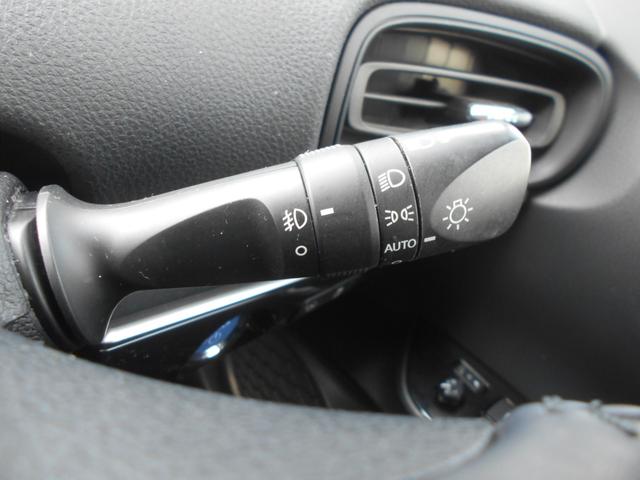 プリウス Ｓセーフティプラス　禁煙車　ワンオナ　バックカメラ　ＥＴＣ　社外ナビ　フルセグＴＶ　ＢＴ　Ｆランプ　オートライト　オートマチックハイビーム　オートクルーズコントロール　オートワイパー　レーンキープアシスト　障害物センサー（21枚目）