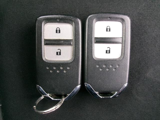 Ｓ６６０ α　禁煙車　ディスプレイオーディオ　ＢＴ　ドラレコ前後　クルコン　バックカメラ　デジタルインナーミラー　パドルシフト　オートライト　ＡＡＣ　１６インチ純正ホイール（29枚目）