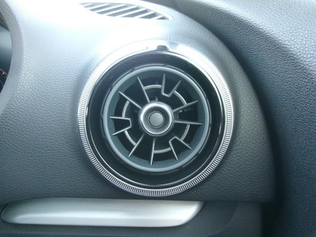 Ａ３セダン ２．０ＴＦＳＩクワトロ　スポーツ　Ｓラインパッケージ　禁煙車　純正ナビ　ＢＣ　ＢＴ　Ｐセンサー　フルセグ　パドルシフト　オートライト　ＬＥＤ　ＦＲフォグ　ドラレコ　ＥＴＣ　スマートキー　スペアキー　電動シート　シートヒーター　ＡＡＣ　ＡＢＨ　純正１８ＡＷ（26枚目）