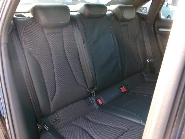 Ａ３セダン ２．０ＴＦＳＩクワトロ　スポーツ　Ｓラインパッケージ　禁煙車　純正ナビ　ＢＣ　ＢＴ　Ｐセンサー　フルセグ　パドルシフト　オートライト　ＬＥＤ　ＦＲフォグ　ドラレコ　ＥＴＣ　スマートキー　スペアキー　電動シート　シートヒーター　ＡＡＣ　ＡＢＨ　純正１８ＡＷ（32枚目）