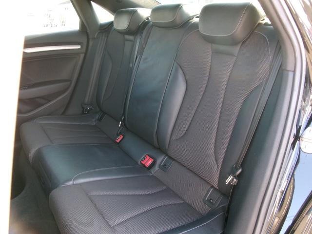Ａ３セダン ２．０ＴＦＳＩクワトロ　スポーツ　Ｓラインパッケージ　禁煙車　純正ナビ　ＢＣ　ＢＴ　Ｐセンサー　フルセグ　パドルシフト　オートライト　ＬＥＤ　ＦＲフォグ　ドラレコ　ＥＴＣ　スマートキー　スペアキー　電動シート　シートヒーター　ＡＡＣ　ＡＢＨ　純正１８ＡＷ（34枚目）