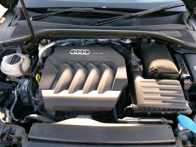 Ａ３セダン ２．０ＴＦＳＩクワトロ　スポーツ　Ｓラインパッケージ　禁煙車　純正ナビ　ＢＣ　ＢＴ　Ｐセンサー　フルセグ　パドルシフト　オートライト　ＬＥＤ　ＦＲフォグ　ドラレコ　ＥＴＣ　スマートキー　スペアキー　電動シート　シートヒーター　ＡＡＣ　ＡＢＨ　純正１８ＡＷ（39枚目）