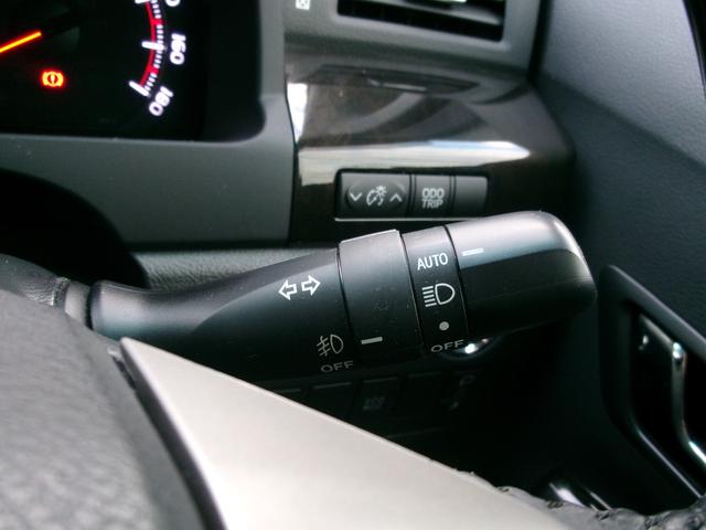 アルファード ２４０Ｓ　タイプゴールド　１オナ　禁煙車　社外メモリナビ　ＢＣ　ＢＴ　フルセグ　後席モニター　オートライト　ＨＩＤ　Ｆフォグ　ＡＡＣ　ＥＴＣ　スマートキー　　両側電動スライド　ローダウン　モデリスタエアロ　社外１９ＡＷ（20枚目）